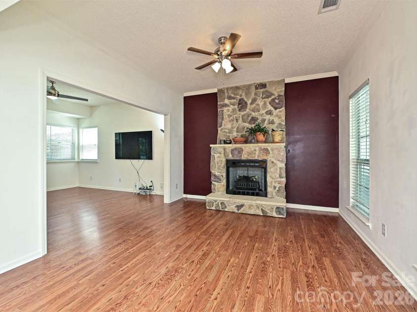 13518 Krislyn Woods Place, Charlotte, NC 28278.  MLS# CAR4402936, YatesRealty ID 38050. 