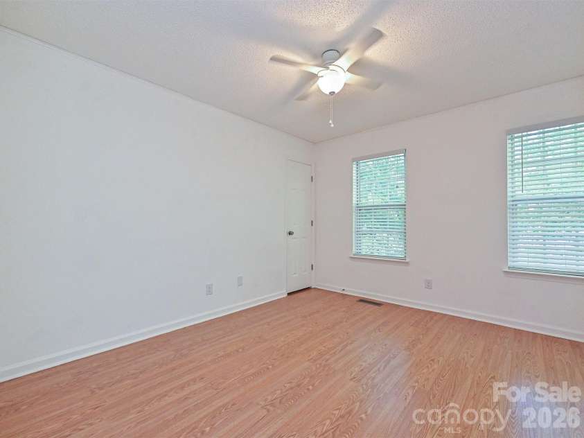 13518 Krislyn Woods Place, Charlotte, NC 28278.  MLS# CAR4402936, YatesRealty ID 38050. 