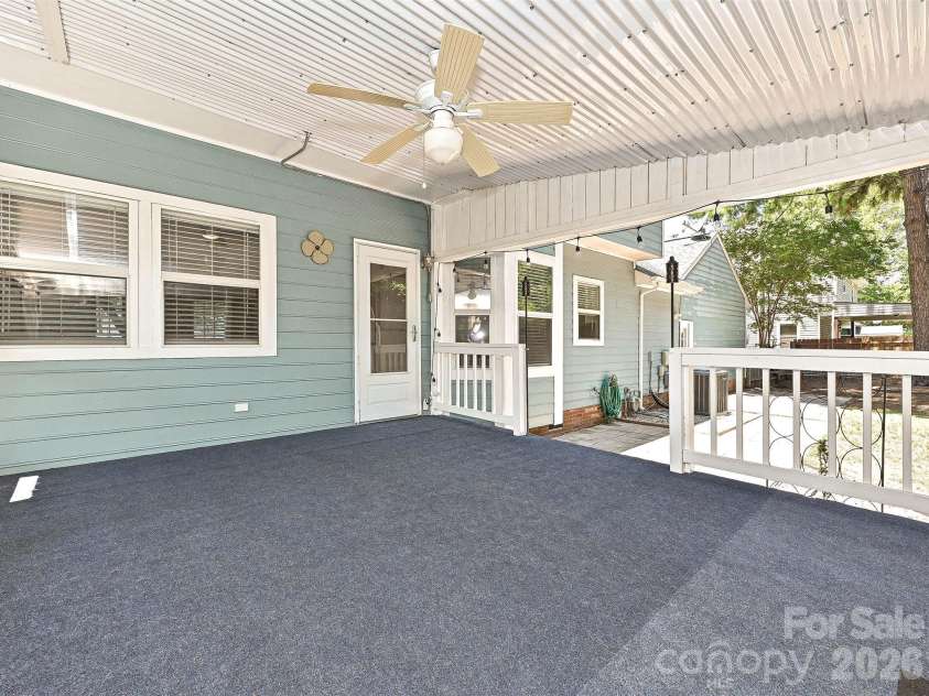 13518 Krislyn Woods Place, Charlotte, NC 28278.  MLS# CAR4402936, YatesRealty ID 38050. 