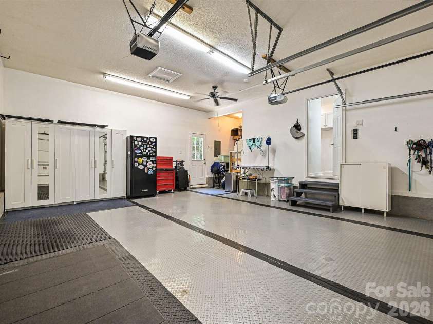 13518 Krislyn Woods Place, Charlotte, NC 28278.  MLS# CAR4402936, YatesRealty ID 38050. 