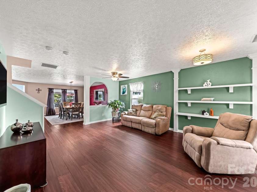 191 Old Carriage Road, Clover, SC 29710.  MLS# CAR4402254, YatesRealty ID 38051. 