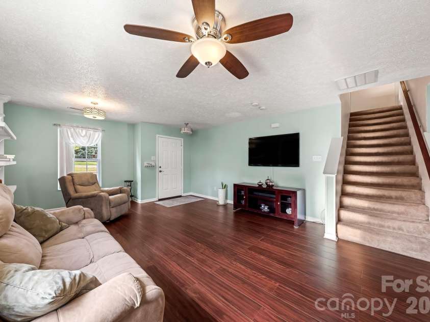 191 Old Carriage Road, Clover, SC 29710.  MLS# CAR4402254, YatesRealty ID 38051. 
