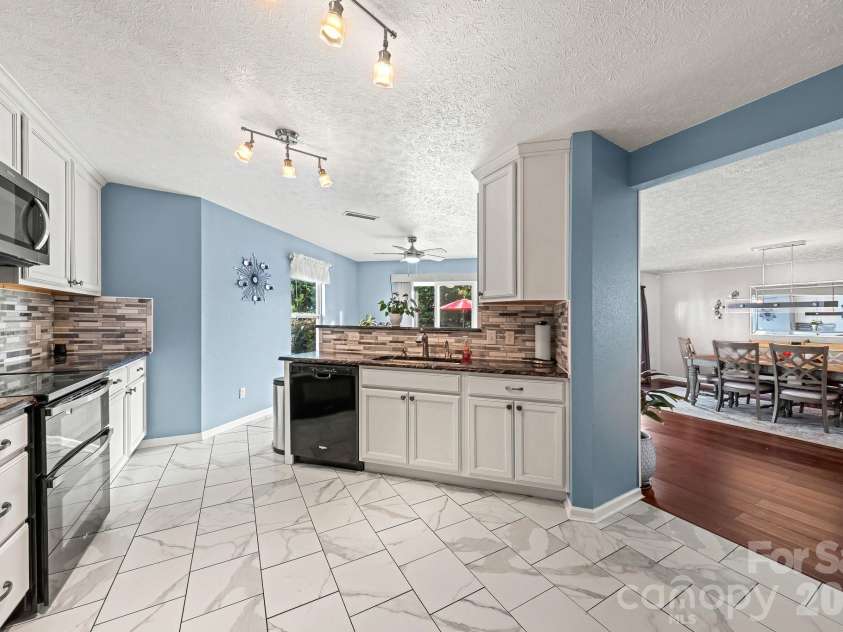 191 Old Carriage Road, Clover, SC 29710.  MLS# CAR4402254, YatesRealty ID 38051. 