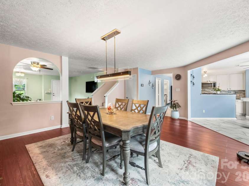 191 Old Carriage Road, Clover, SC 29710.  MLS# CAR4402254, YatesRealty ID 38051. Dining Area