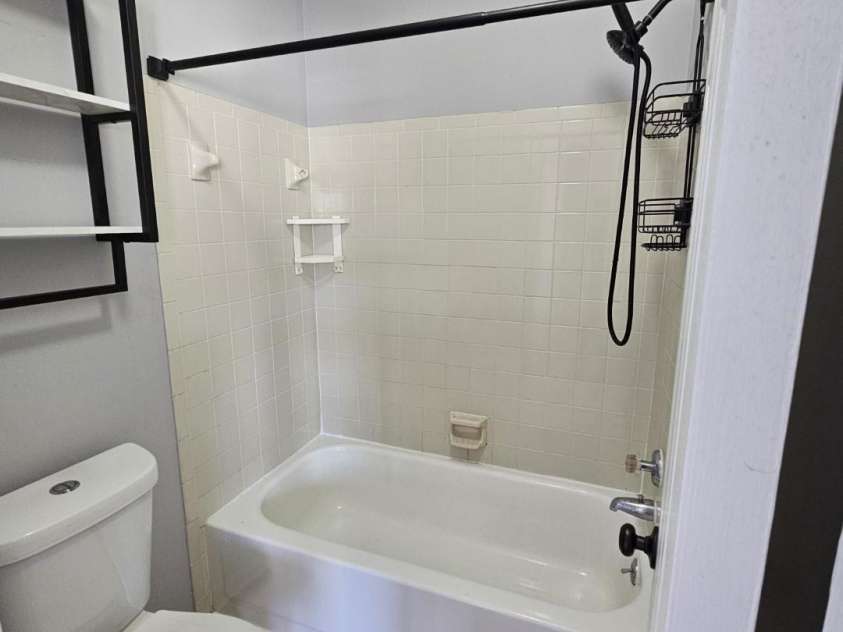 8291 Golf Ridge Drive, Charlotte, NC 28277.  MLS# CAR4403664, YatesRealty ID 38054. 
