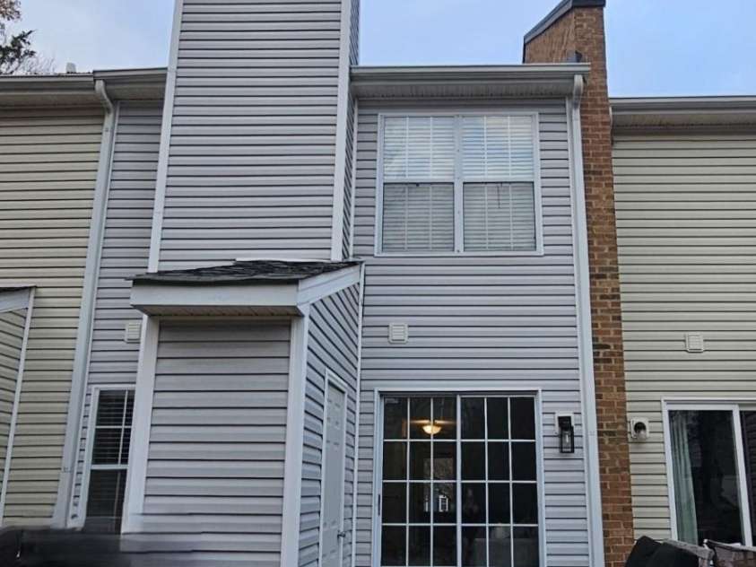 8291 Golf Ridge Drive, Charlotte, NC 28277.  MLS# CAR4403664, YatesRealty ID 38054. 
