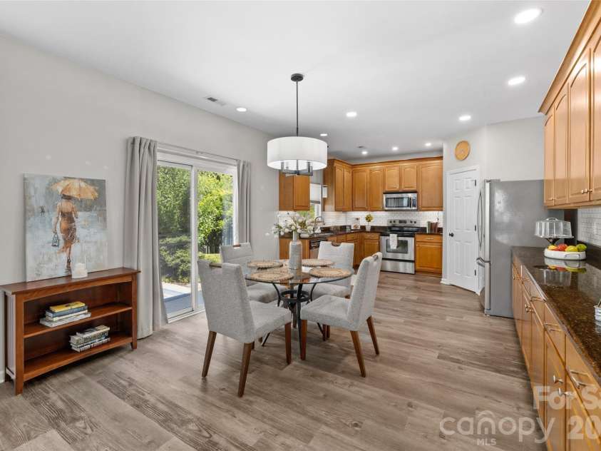 416 Garden Grove Road, Fort Mill, SC 29708.  MLS# CAR4388244, YatesRealty ID 38057. Kitchen adjacent dining area