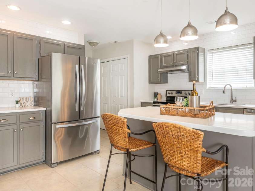 1037 Ridgefield Circle, Indian Trail, NC 28079.  MLS# CAR4403811, YatesRealty ID 38059. 