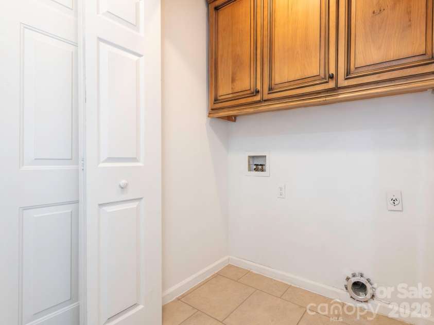 1037 Ridgefield Circle, Indian Trail, NC 28079.  MLS# CAR4403811, YatesRealty ID 38059. 