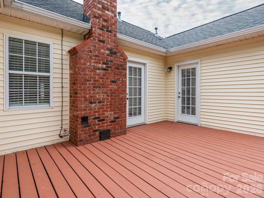 1037 Ridgefield Circle, Indian Trail, NC 28079.  MLS# CAR4403811, YatesRealty ID 38059. 