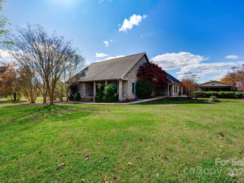 1071 Caleb Setzer Road, Newton, NC 28658.  MLS# CAR4321050, YatesRealty ID 3806. 