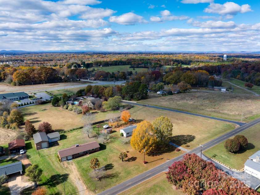 1071 Caleb Setzer Road, Newton, NC 28658.  MLS# CAR4321050, YatesRealty ID 3806. 