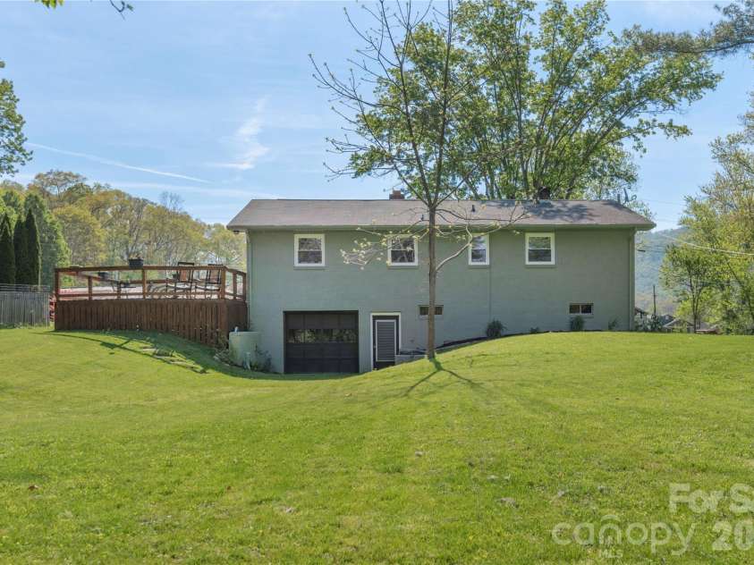 65 Lakeview Street, Clyde, NC 28721.  MLS# CAR4326737, YatesRealty ID 3806. 
