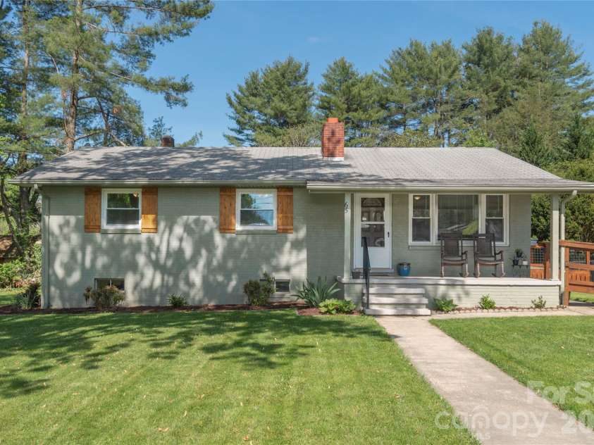 65 Lakeview Street, Clyde, NC 28721.  MLS# CAR4326737, YatesRealty ID 3806. 