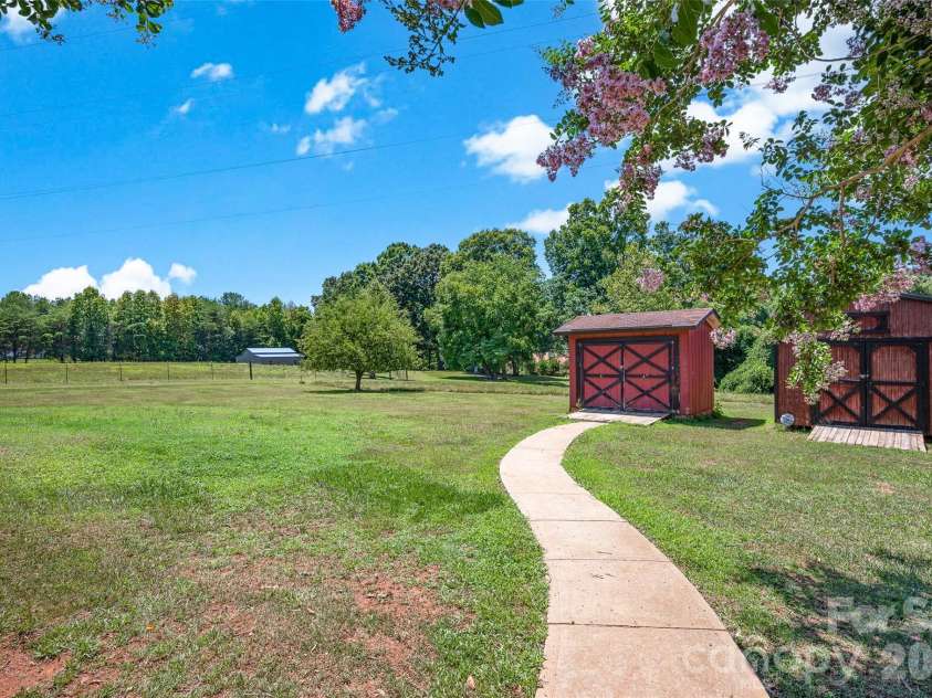 766 Midway Road, Statesville, NC 28625.  MLS# CAR4403324, YatesRealty ID 38061. 