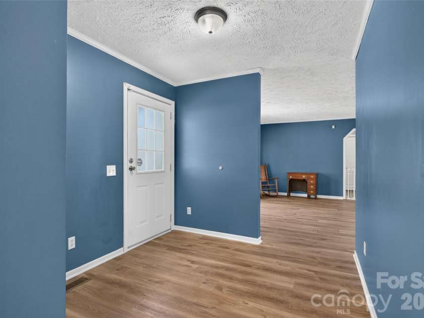 766 Midway Road, Statesville, NC 28625.  MLS# CAR4403324, YatesRealty ID 38061. 