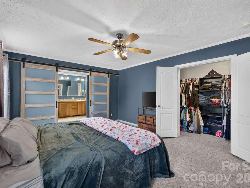 766 Midway Road, Statesville, NC 28625.  MLS# CAR4403324, YatesRealty ID 38061. 