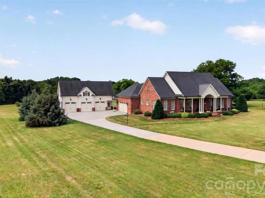 2395 Spencer Road, Archdale, NC 27263.  MLS# CAR4404321, YatesRealty ID 38062. 