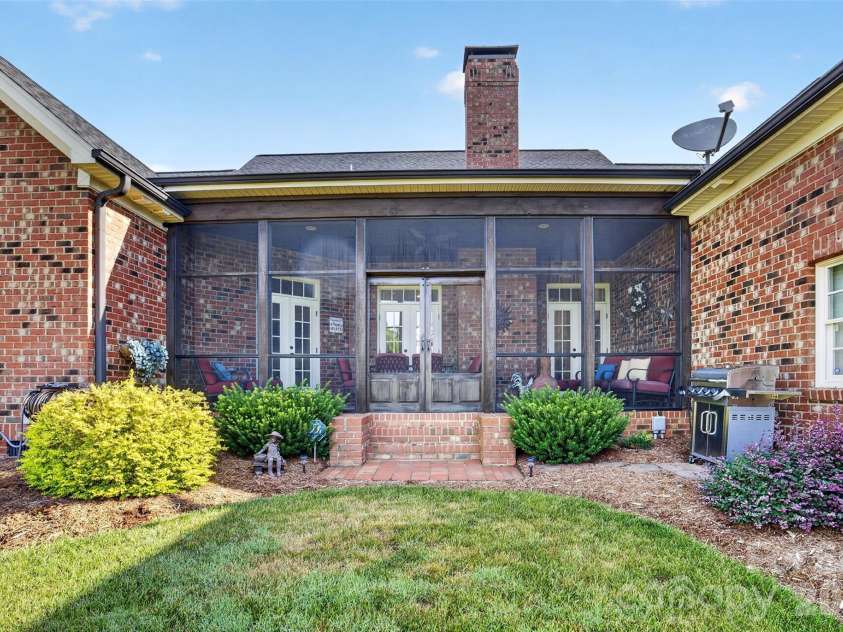 2395 Spencer Road, Archdale, NC 27263.  MLS# CAR4404321, YatesRealty ID 38062. 