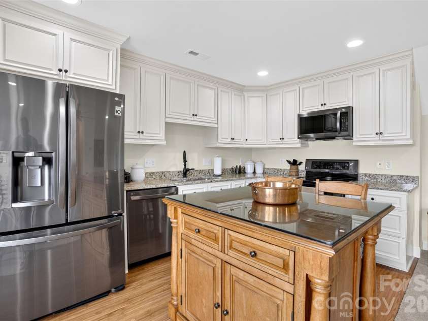 2395 Spencer Road, Archdale, NC 27263.  MLS# CAR4404321, YatesRealty ID 38062. 