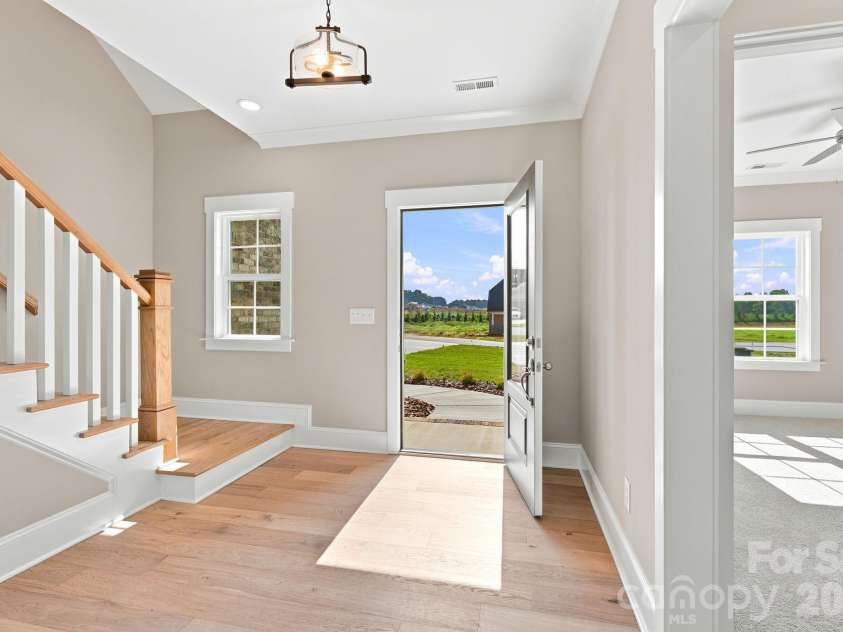 257 Sandpiper Drive, Lexington, NC 27295.  MLS# CAR4405452, YatesRealty ID 38063. 
