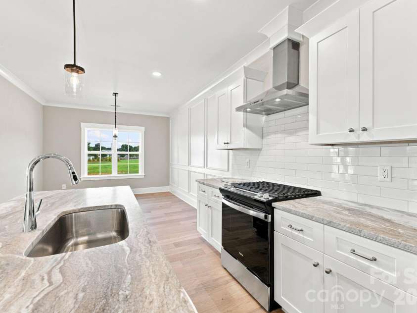 257 Sandpiper Drive, Lexington, NC 27295.  MLS# CAR4405452, YatesRealty ID 38063. 
