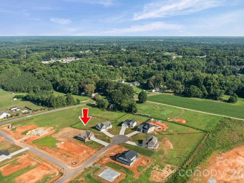 257 Sandpiper Drive, Lexington, NC 27295.  MLS# CAR4405452, YatesRealty ID 38063. 