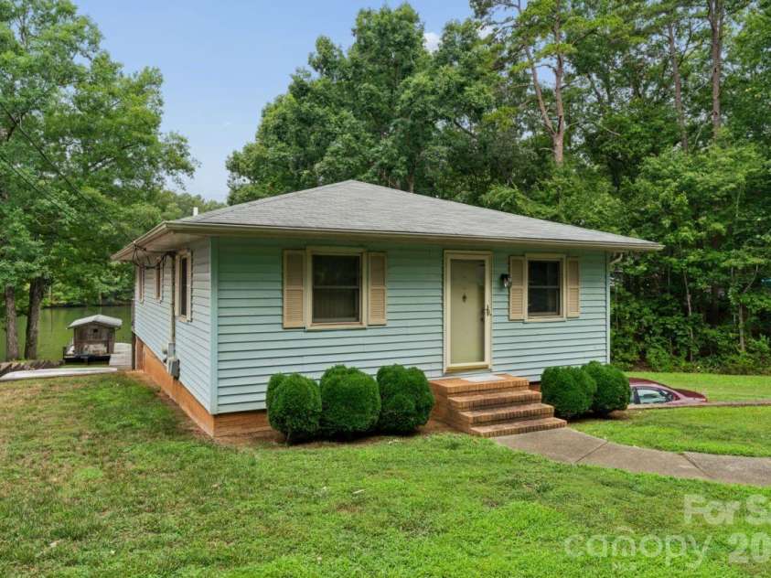9781 Pine Tree Road, Norwood, NC 28128.  MLS# CAR4402013, YatesRealty ID 38065. 