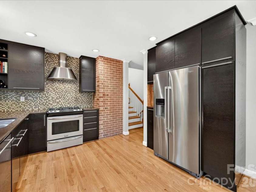 3519 Mill Pond Road, Charlotte, NC 28226.  MLS# CAR4396973, YatesRealty ID 38067. 
