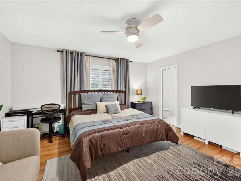 3519 Mill Pond Road, Charlotte, NC 28226.  MLS# CAR4396973, YatesRealty ID 38067. 