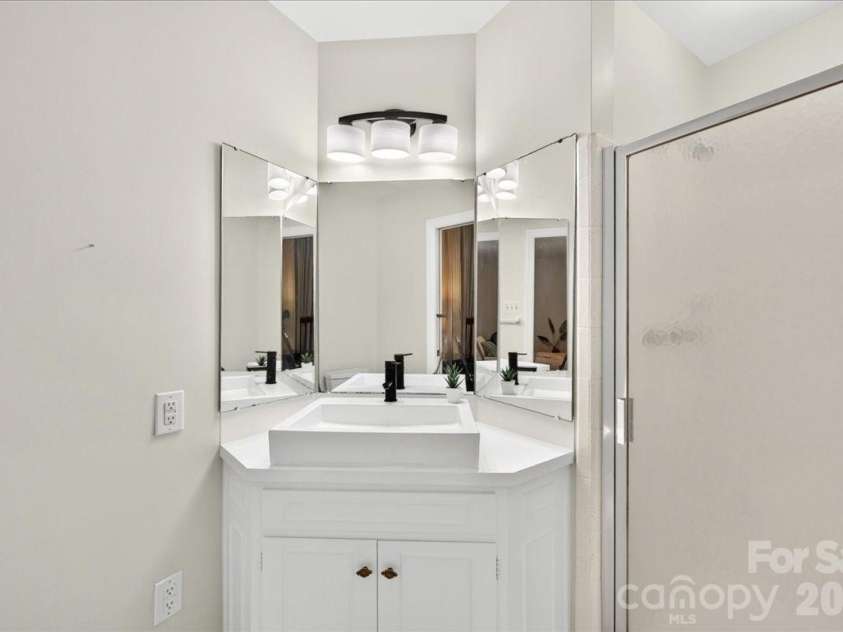 3519 Mill Pond Road, Charlotte, NC 28226.  MLS# CAR4396973, YatesRealty ID 38067. 