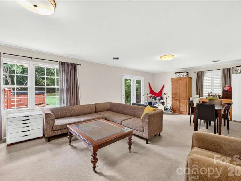 3519 Mill Pond Road, Charlotte, NC 28226.  MLS# CAR4396973, YatesRealty ID 38067. 