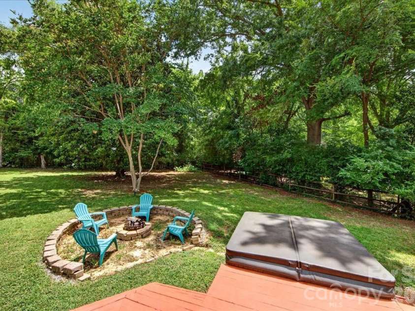 3519 Mill Pond Road, Charlotte, NC 28226.  MLS# CAR4396973, YatesRealty ID 38067. 