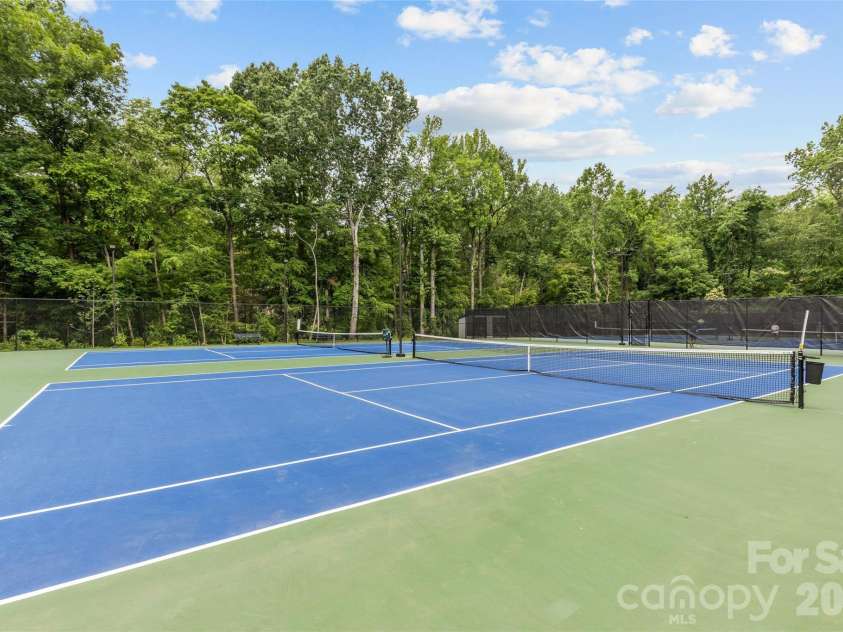 3519 Mill Pond Road, Charlotte, NC 28226.  MLS# CAR4396973, YatesRealty ID 38067. 