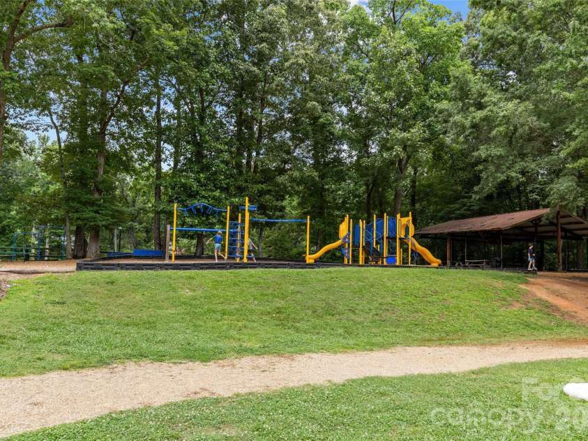 3519 Mill Pond Road, Charlotte, NC 28226.  MLS# CAR4396973, YatesRealty ID 38067. 