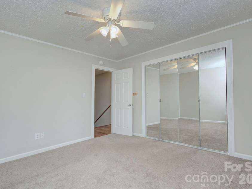 6242 Old Pineville Road, Charlotte, NC 28217.  MLS# CAR4402504, YatesRealty ID 38068. 