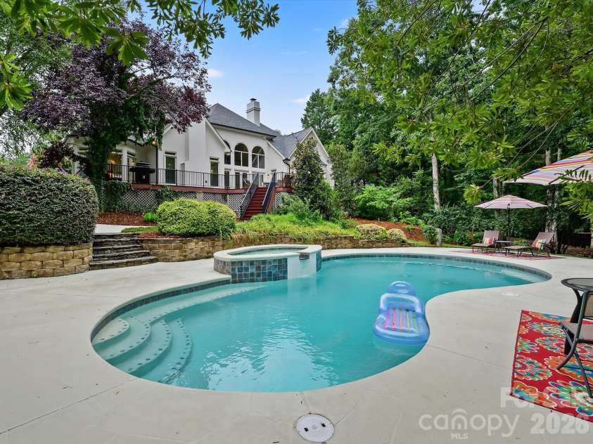 4306 Shepherdleas Lane, Charlotte, NC 28277.  MLS# CAR4403621, YatesRealty ID 38069. 
