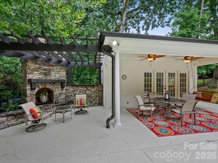 4306 Shepherdleas Lane, Charlotte, NC 28277.  MLS# CAR4403621, YatesRealty ID 38069. 
