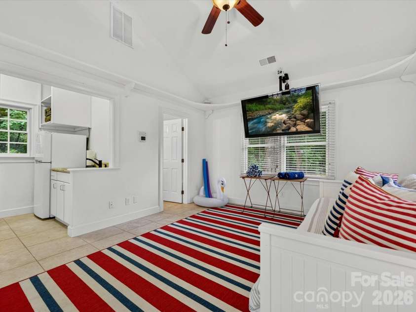 4306 Shepherdleas Lane, Charlotte, NC 28277.  MLS# CAR4403621, YatesRealty ID 38069. 