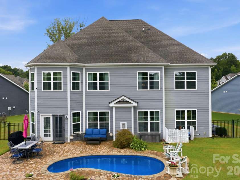 7529 Slieveroe Court, Huntersville, NC 28078.  MLS# CAR4404510, YatesRealty ID 38070. 