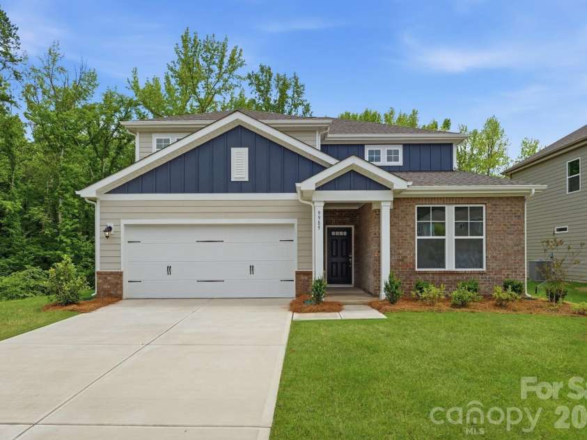 9985 Manor Vista Trail, Kannapolis, NC 28027.  MLS# CAR4359371, YatesRealty ID 38078. 