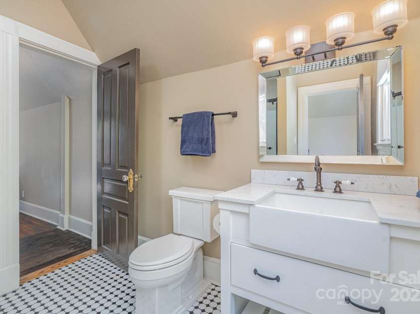 820 Main Street, Salisbury, NC 28144.  MLS# CAR4240190, YatesRealty ID 3808. 