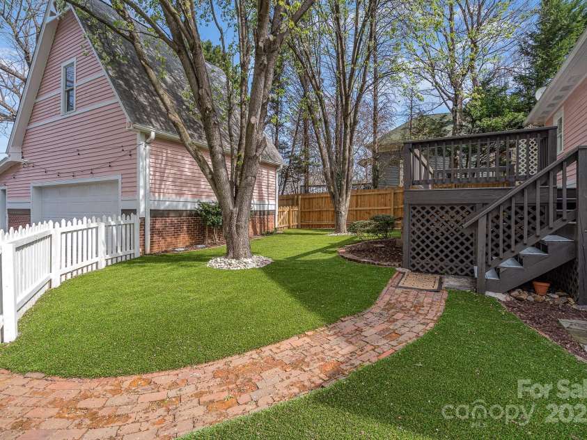 820 Main Street, Salisbury, NC 28144.  MLS# CAR4240190, YatesRealty ID 3808. 