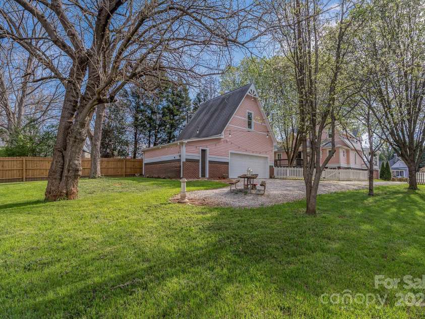 820 Main Street, Salisbury, NC 28144.  MLS# CAR4240190, YatesRealty ID 3808. 