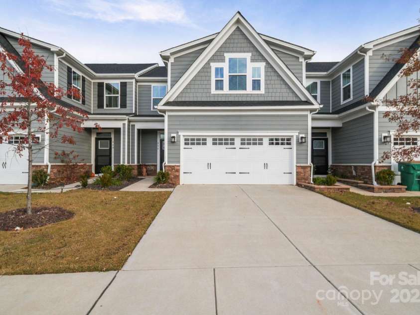 956 Prince Garrett Way, Denver, NC 28037.  MLS# CAR4321758, YatesRealty ID 3808. 
