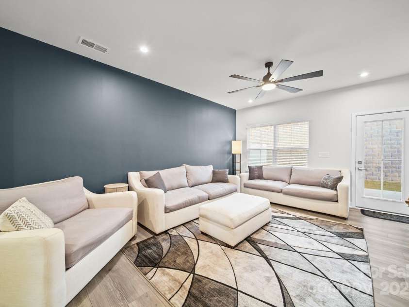 956 Prince Garrett Way, Denver, NC 28037.  MLS# CAR4321758, YatesRealty ID 3808. 