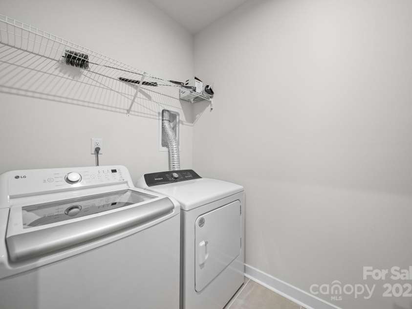 956 Prince Garrett Way, Denver, NC 28037.  MLS# CAR4321758, YatesRealty ID 3808. Laundry