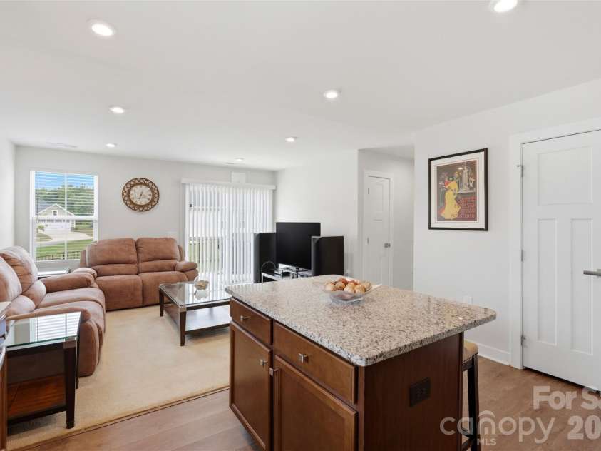620 Grandiflora Avenue, Lancaster, SC 29720.  MLS# CAR4386320, YatesRealty ID 38081. 