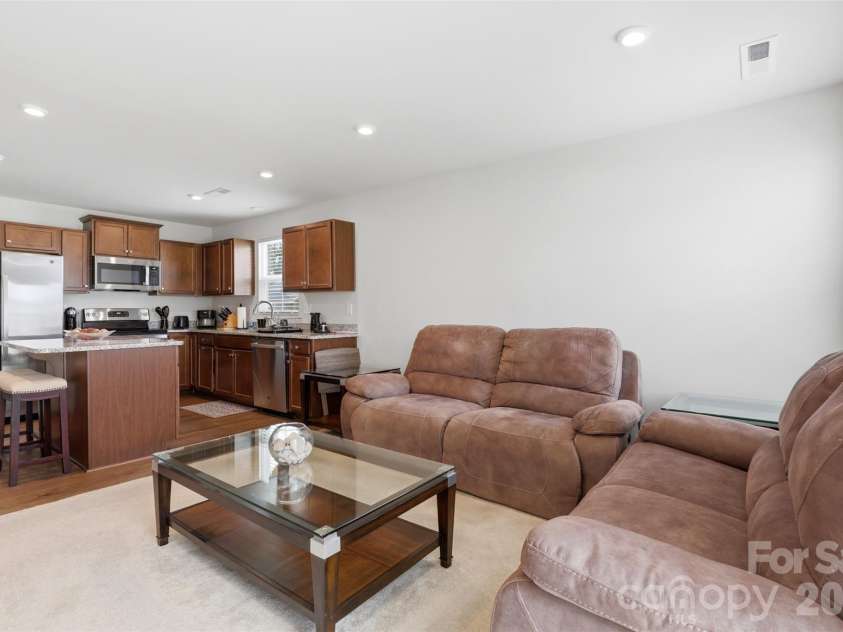620 Grandiflora Avenue, Lancaster, SC 29720.  MLS# CAR4386320, YatesRealty ID 38081. 
