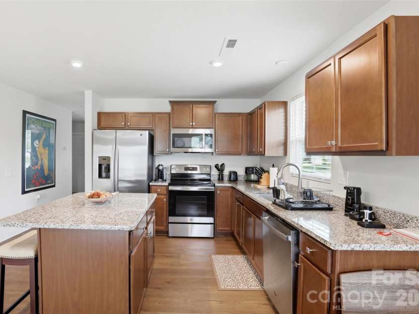 620 Grandiflora Avenue, Lancaster, SC 29720.  MLS# CAR4386320, YatesRealty ID 38081. 